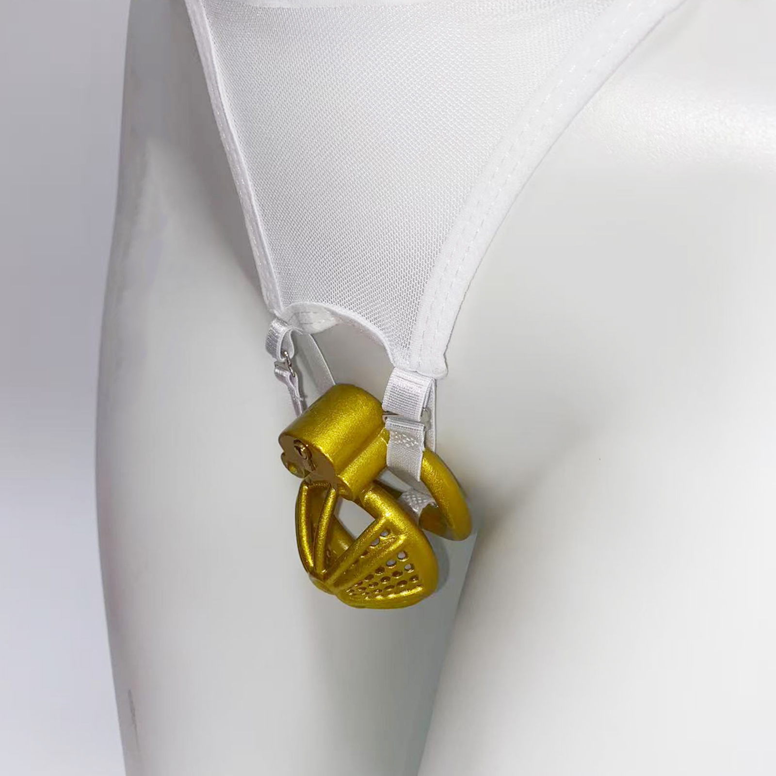 White Thong Male Chastity Cage - Resistance Bands recension och pris